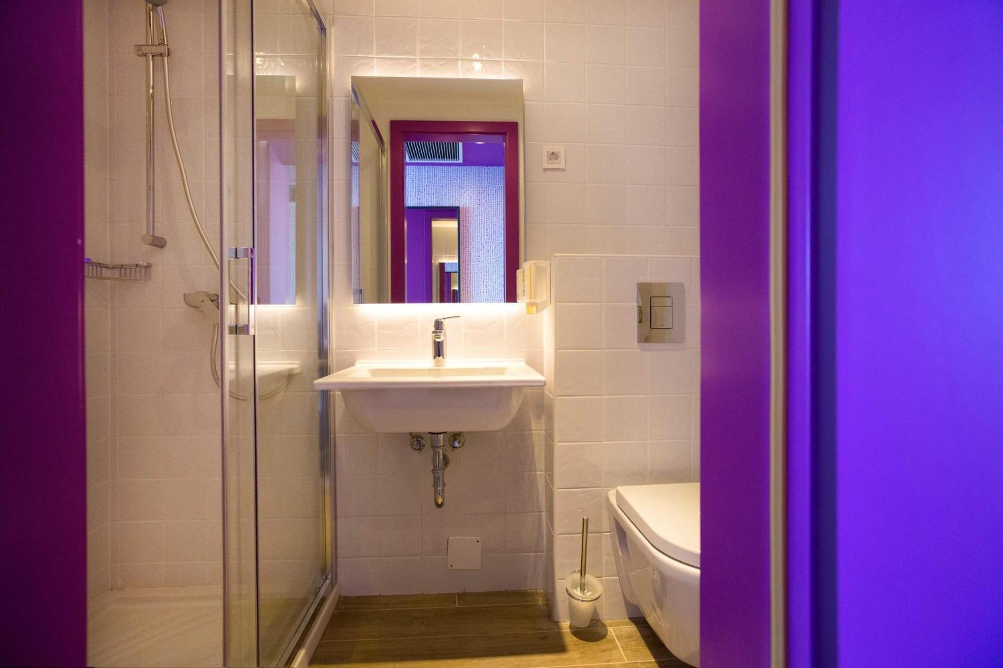 Link Hostel