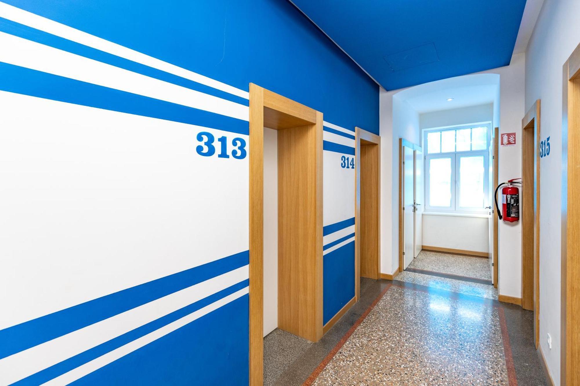 Link Hostel *